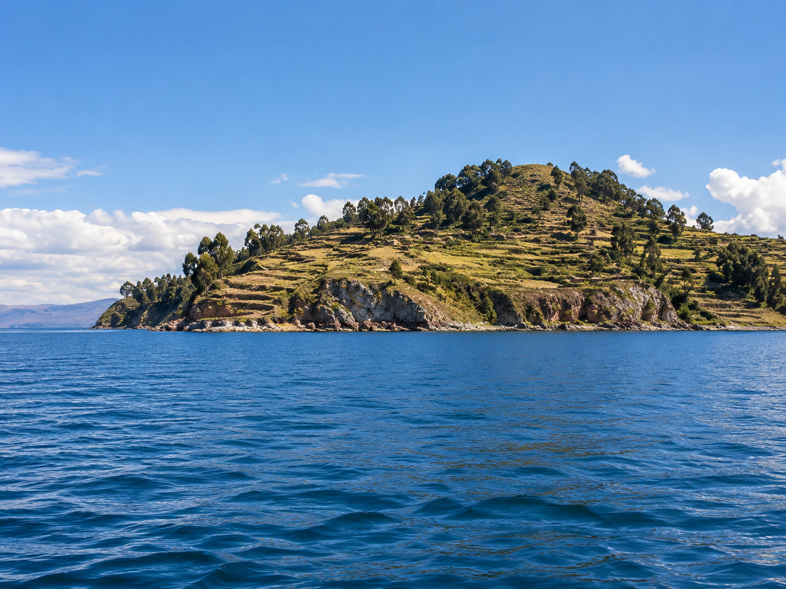 TOUR VIVENCIAL ISLA DE LOS UROS-AMANTANI-TAQUILE